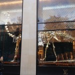 Vuitton Champs Elysées vitrine 3 - Focus Shopper