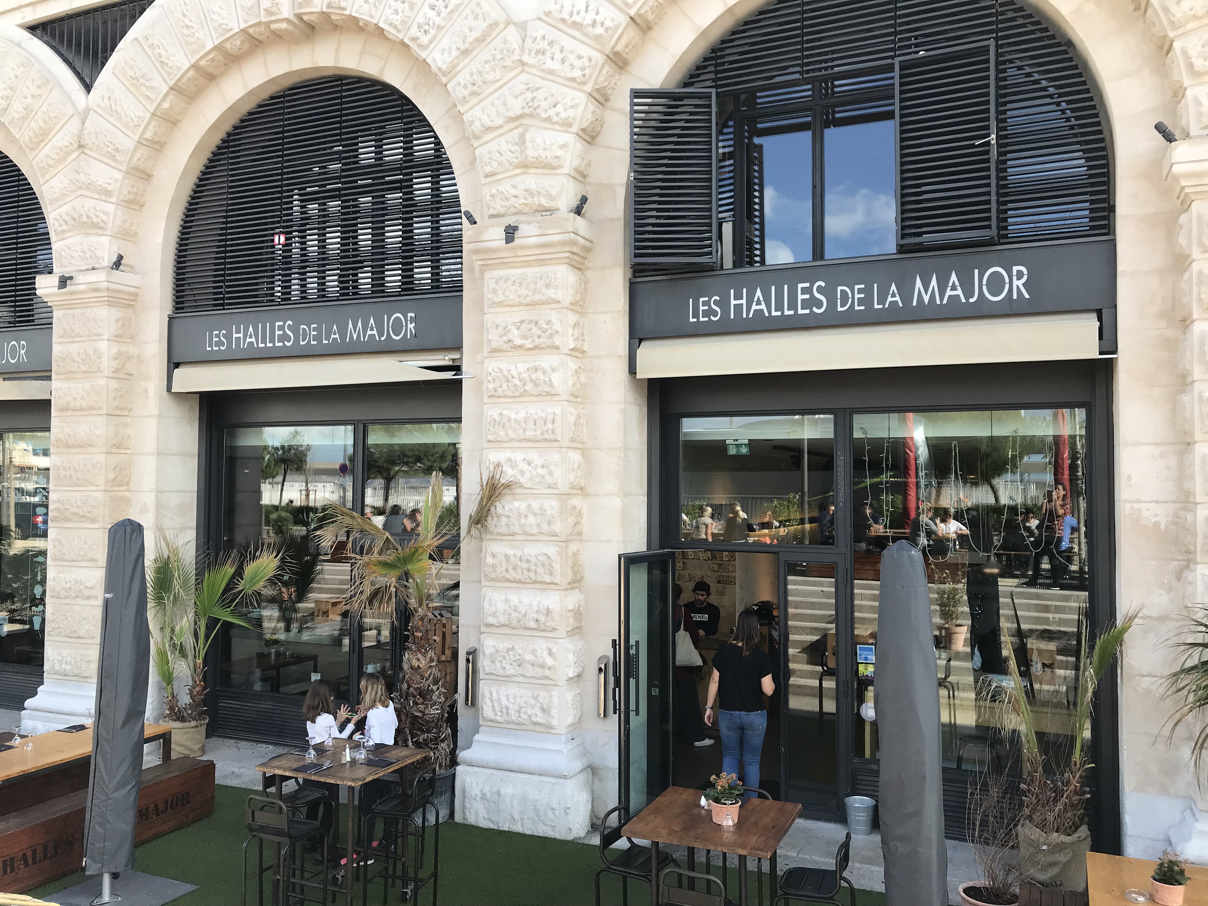 Les Halles de la Major restaurant